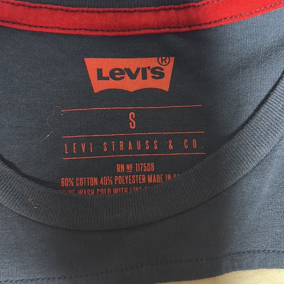 Red, white and blue Levi’s T-shirt - Picture 3 of 4